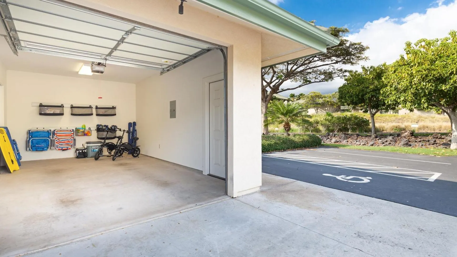 A Sea-Nic Escape Scenic 3Br Waiulaula Home With Ocean View Hapuna Beach